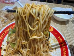 -魔都三兄弟酸辣粉·蘸卤炸串(虹桥万科店)