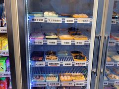 面包甜点陈列柜-四喜小胖·北京涮肉(五道营店)