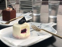 -UNI UNI(环亚凯瑟琳店)