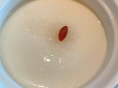 燕窝双皮奶-蛇口希尔顿南海酒店·随轩中餐厅·粤菜