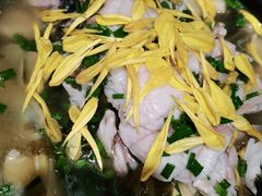 金汤菊花鲈鱼-老滇山寨•云南特色菜•地方菜•民族风情歌舞表演(金碧店)