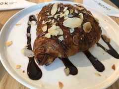 巧克力牛角包-GOTLOT COFFEE&KITCHEN角落厨房NOOK店