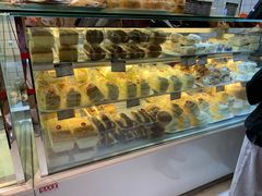 -白玉兰食品甜凤店(合生汇店)