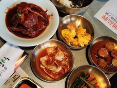-草家酱蟹炭火烤肉店(珲春南路一店)