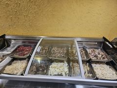 -小志家.野生菌鲜切牦牛肉牛杂火锅