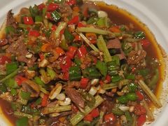 -阿瓦山寨·湘菜现炒·剁椒鱼头王(咸阳总店)