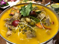 -老滇山寨•云南特色菜•地方菜•民族风情歌舞表演(金碧店)