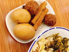 顺溜老三样-顺溜·手工刀削面·黑金店(铜锣湾店)