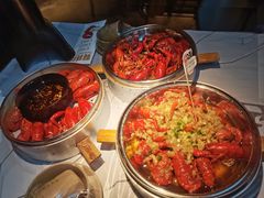 -巴厘龙虾·榜首油焖大虾(音乐学院·沿江酒馆店)