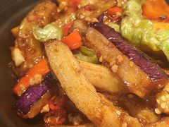 -云海肴·汽锅鸡·云南菜(天山百盛优客店)