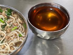 -正宗杨记普洱酸醋米线(总店)