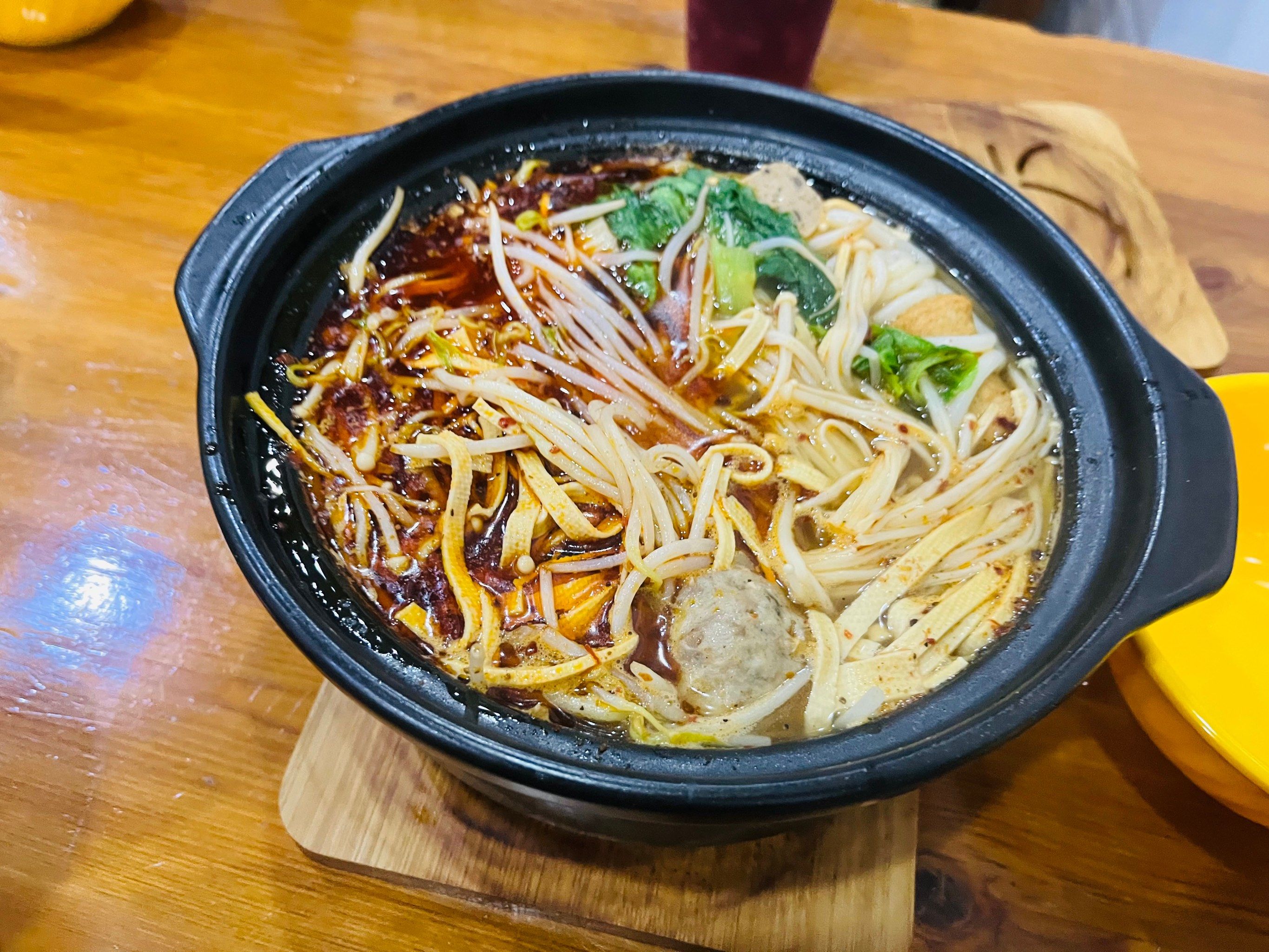 来一口东北正宗云南过桥米线