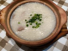 -新大咀港式茶餐厅(宝山万达店)