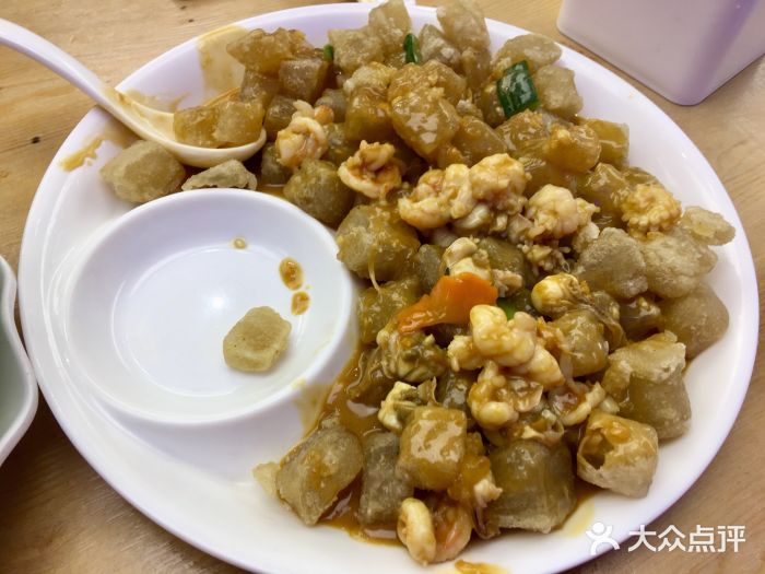 品海楼·大连海胆锅贴馆(东港店)三鲜焖子图片