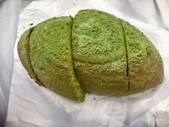 抹茶芝士包-奈雪的茶(东莞汇一城店)