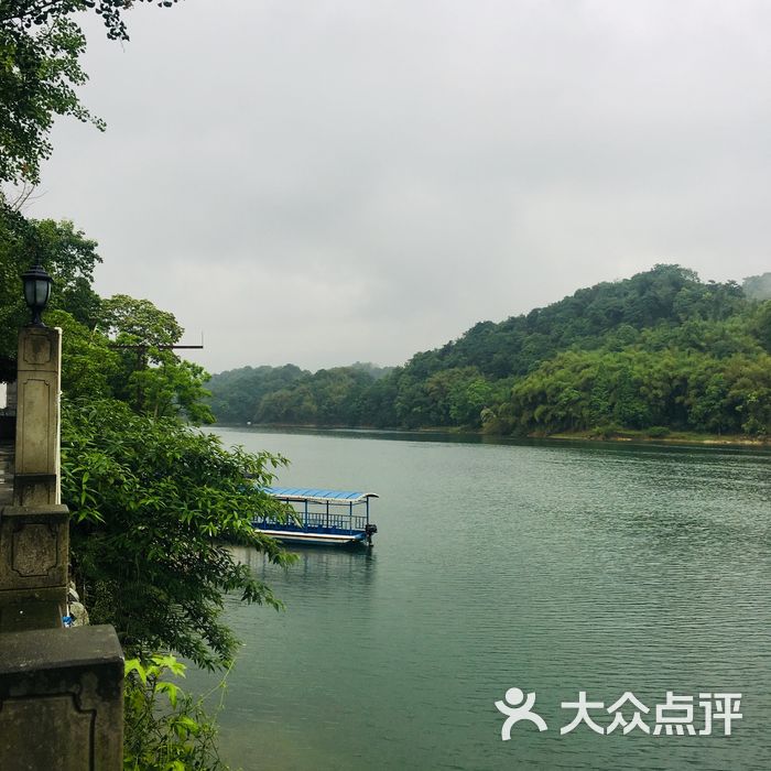 都江堰向峨莲花湖莲花水乡