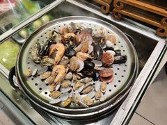 -边江铁锅炖鱼(振八街店)