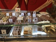 面包甜点陈列柜-VENCHI 闻绮(北京国贸商城店)