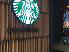-星巴克臻选(周浦万达店)
