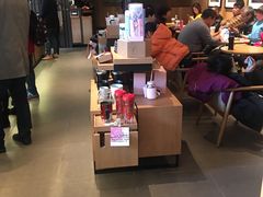 -星巴克(汾阳路店)