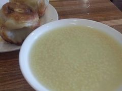 小米粥-宝瑞门钉肉饼店