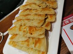 葱油饼-北李妈妈菜·虾爬子大锅贴(贵和店)
