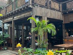 -拾光音乐餐酒吧(告庄星光夜市店)