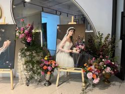 -乐派诗婚纱摄影