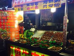 -六合夜市
