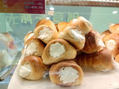 奶油牛角面包-新侨三宝乐面包店(崇文门店)
