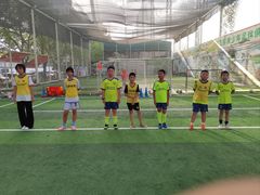 -飞梦少儿足球培训(塘桥校区)