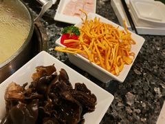 -一席地·本地鸡窝·杭帮鸡火锅(萧山银隆百货店)