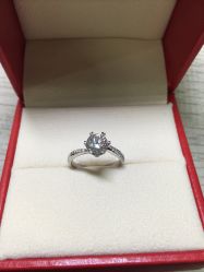 -威德钻石-克拉钻大本营(南京东路店)