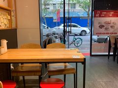 大堂-鸭得堡老鸭汤·鸭血粉丝(凤凰西街店)