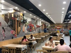 大堂-江城燕子大排档(江汉路步行街店)