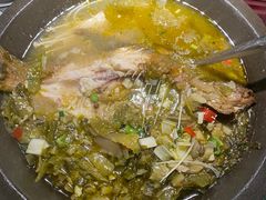 -小凤庭·地道湖北菜武昌鱼·藕汤(38年黄鹤楼店)