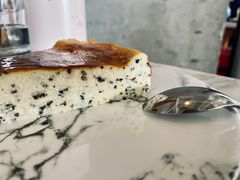 西班牙巴斯克黑松露芝士蛋糕-The Rug Cafe(王府中环店)
