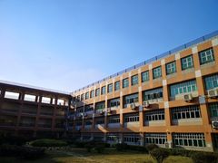 -广东外语外贸大学(白云山校区)