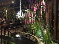 -春天里·老街坊餐厅(港隆广场店)