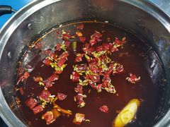 -马路边边麻辣烫串串火锅(体育西路店)