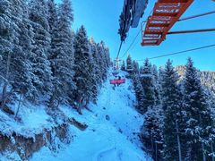 -丝绸之路山地度假区滑雪场