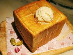 面包诱惑-绿茶餐厅(成都大悦城店)