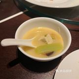 便饭金沙厅，三个人727.7