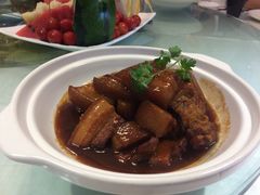 红烧肉-车之谷·汽车文化主题餐厅(汽开店)