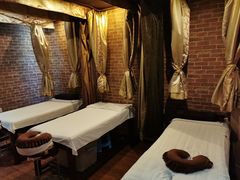 -莱蔻·圣灸堂·推拿艾灸(天山店)