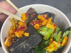 -黑色经典臭豆腐·湖南特产(步行街店)