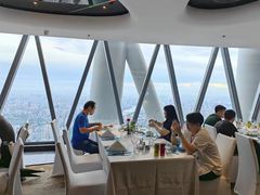 -广州塔卢特斯法国旋转餐厅