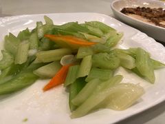 -天外天美食广场(哈尔滨路店)