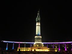 -人民防洪胜利纪念塔