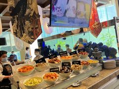 自助取餐区-怡咖啡海鲜自助餐厅(浦东香格里拉店)